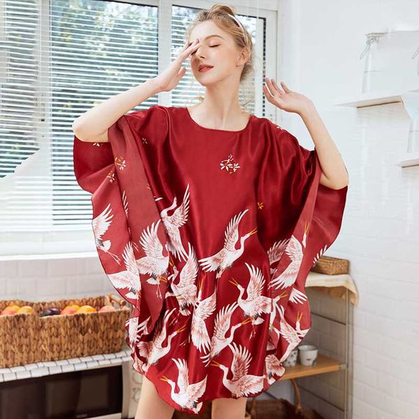 women silk satin nightgown bat sleeve loose homewear bath gown nightdress summer sleepwear night dress nightie, Black;red
women silk satin nightgown bat sleeve loose homewear bath gown nightdress summer sleepwear night dress nightie, Black;red