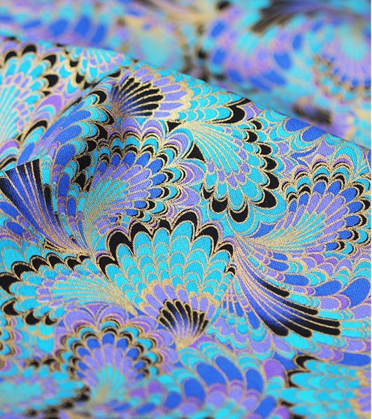 135cm*50cm peacock feather japanese kimono cotton fabric dressmaking fabric patchwork bag cushion crafts sewing material tissue, Black;white
135cm*50cm peacock feather japanese kimono cotton fabric dressmaking fabric patchwork bag cushion crafts sewing material tissue, Black;white