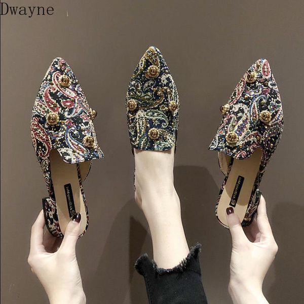 2020 new fashion rhinestone rivet toe cap half slippers pointed flat mules shoes, Black
2020 new fashion rhinestone rivet toe cap half slippers pointed flat mules shoes, Black