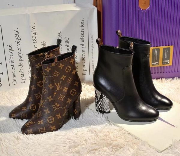 New Fashion Women's Martin boots Leather shoes female high heel shoes Ladies Luxury design Knight boots #26
New Fashion Women's Martin boots Leather shoes female high heel shoes Ladies Luxury design Knight boots #26
