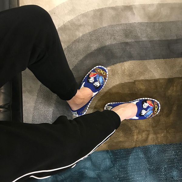 light hard-wearing rubber canvas embroider shoes spring fashion men flats shoes man canvas harajuku man espadrilles loafers, Black 
light hard-wearing rubber canvas embroider shoes spring fashion men flats shoes man canvas harajuku man espadrilles loafers, Black