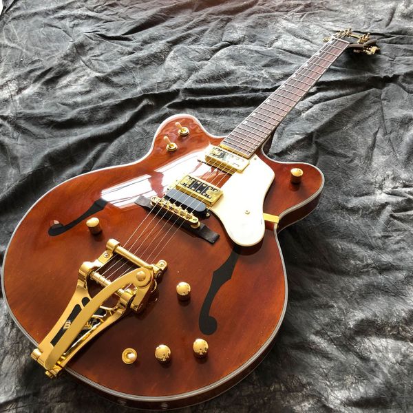 customized semi hollow body jazz electric guitar with gold color hardware rosewood mahogany body fingerboard
customized semi hollow body jazz electric guitar with gold color hardware rosewood mahogany body fingerboard