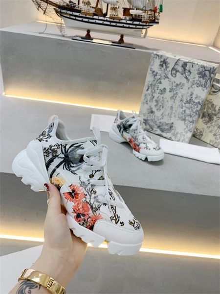 designer shoes triple-s fashion paris black white red old dad luxury sneakers gym casual shoes for men women platform, Black;red
designer shoes triple-s fashion paris black white red old dad luxury sneakers gym casual shoes for men women platform, Black;red