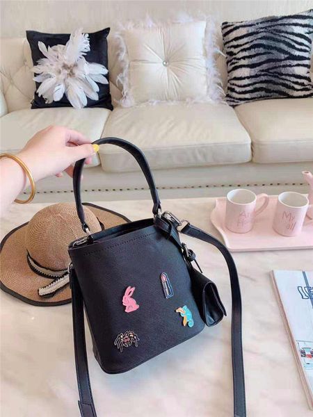 women designer handbags paa tote clutch shoulder shopping bag purses crossbody messenger bags 2019 brand fashion
women designer handbags paa tote clutch shoulder shopping bag purses crossbody messenger bags 2019 brand fashion