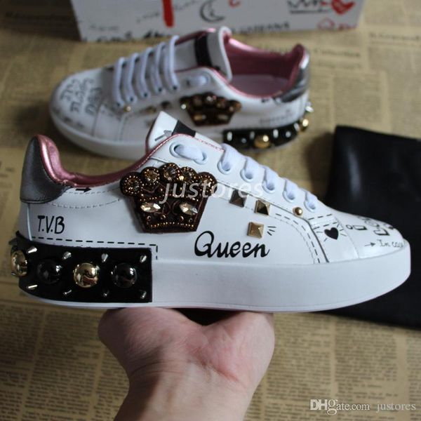 2019 fashion woman designer shoe leather sneaker king of love crown lady shoe italian luxury shoes women casual shoes, Black
2019 fashion woman designer shoe leather sneaker king of love crown lady shoe italian luxury shoes women casual shoes, Black