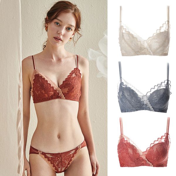 new medium thick cup gathering bra seamless lace underwear ladies no steel ring beautiful bra set, Red;black
new medium thick cup gathering bra seamless lace underwear ladies no steel ring beautiful bra set, Red;black