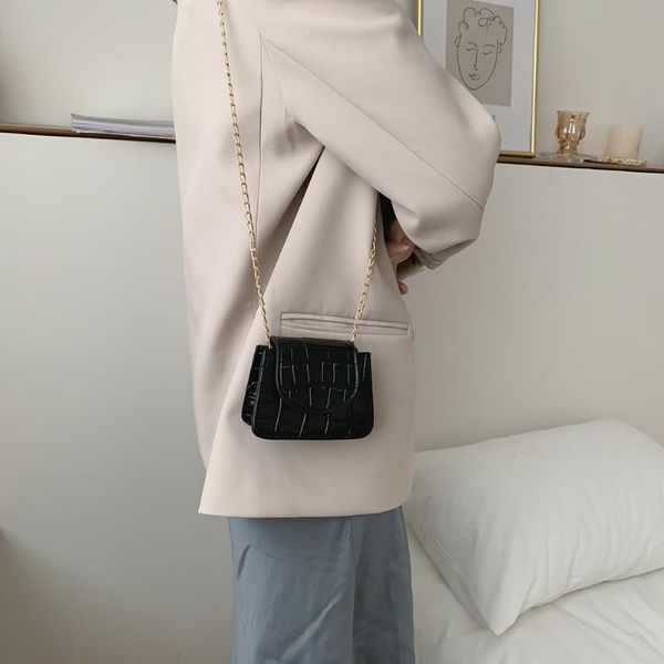 retro women messenger bags women small solid pu stone pattern female crossbody female flap chain tote fashion square bag
retro women messenger bags women small solid pu stone pattern female crossbody female flap chain tote fashion square bag