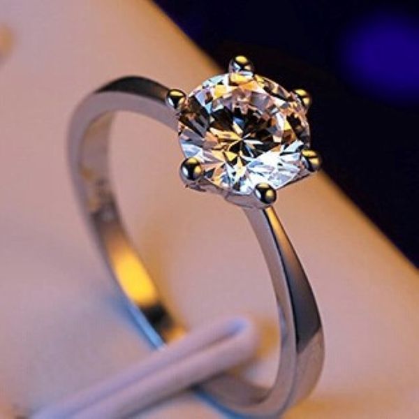 manufacturer wholesale six claw gold ring austria crystal zircon ring christmas gift for women wedding jewelry rings new r666, Slivery;golden
manufacturer wholesale six claw gold ring austria crystal zircon ring christmas gift for women wedding jewelry rings new r666, Slivery;golden