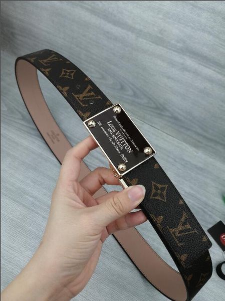 2019 men belts/women belt womens genuine leather black and white color designer cowhide belt for mens luxury belt ing, Black;brown
2019 men belts/women belt womens genuine leather black and white color designer cowhide belt for mens luxury belt ing, Black;brown