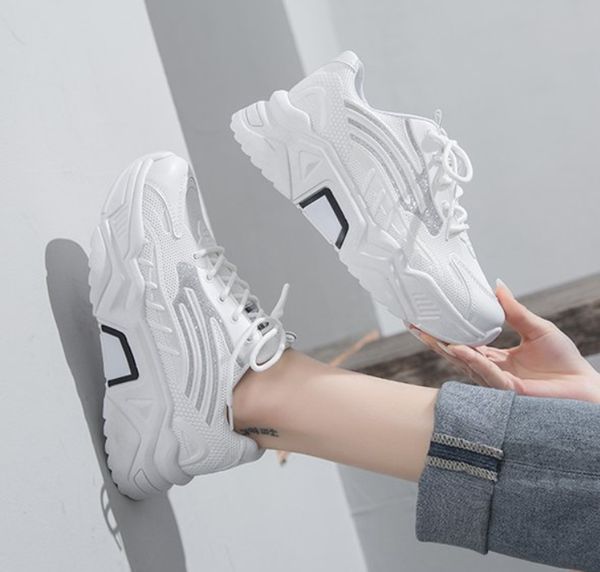 new women sneakers spring vulcanized outdoor shoes ladies casual shoes breathable flat walking, Black
new women sneakers spring vulcanized outdoor shoes ladies casual shoes breathable flat walking, Black