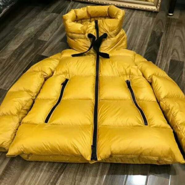 2019 new women winter thick warm 90% white duck down coats hood lady medium long hooded parkas snow outerwear jackets yellow hot, Black
2019 new women winter thick warm 90% white duck down coats hood lady medium long hooded parkas snow outerwear jackets yellow hot, Black