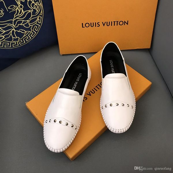 newst white black wholesale italy designer luxury shoe patent shoes casual shoes for men man dress shoes printed mocassin metal button
newst white black wholesale italy designer luxury shoe patent shoes casual shoes for men man dress shoes printed mocassin metal button