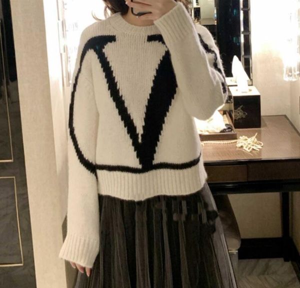 milan runway sweater 2019 women's o neck long sleeve letter print women's sweater high end striped jacquard pullover women designe, White
milan runway sweater 2019 women's o neck long sleeve letter print women's sweater high end striped jacquard pullover women designe, White