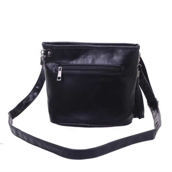 designer-new retro skull design women messenger bags handbags shoulder bags satchel clutch girl black fashion crossbody bag bolsas borse
designer-new retro skull design women messenger bags handbags shoulder bags satchel clutch girl black fashion crossbody bag bolsas borse