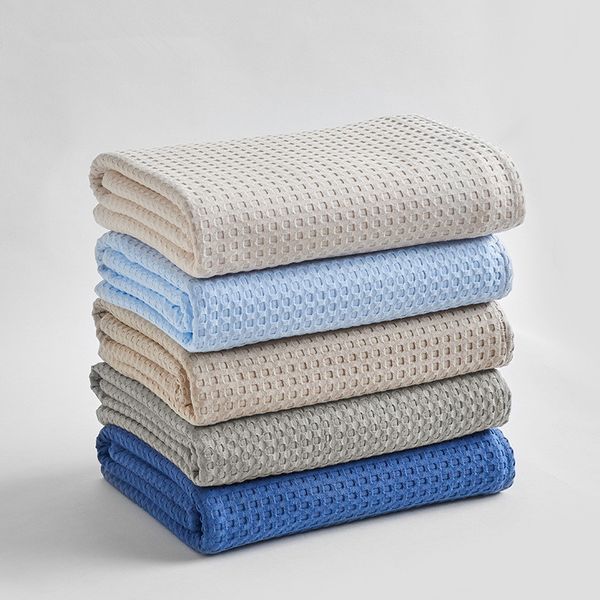 150x200cm/ 200x220cm 2019 summer thin towel blanket solid color honeycomb 100% cotton absorbent air quilt coverlet
150x200cm/ 200x220cm 2019 summer thin towel blanket solid color honeycomb 100% cotton absorbent air quilt coverlet