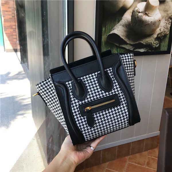 houndstooth smiling face bag women's leather bags ms. one-shoulder handbag color handbag zip gm9x, Black
houndstooth smiling face bag women's leather bags ms. one-shoulder handbag color handbag zip gm9x, Black