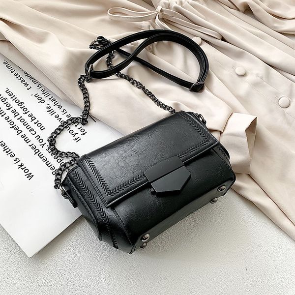bag women 's retro minimalist bag 2020 korean version of the new -style texture shoulder chain fashion shoulder
bag women 's retro minimalist bag 2020 korean version of the new -style texture shoulder chain fashion shoulder