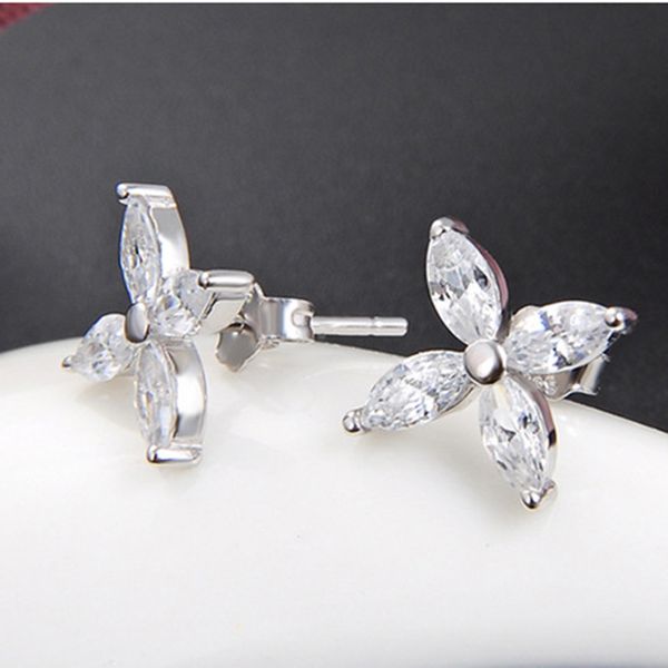 s925 silver jewelry fashion simple zircon lucky four-leaf clover personality stud earrings for ladies, Golden;silver
s925 silver jewelry fashion simple zircon lucky four-leaf clover personality stud earrings for ladies, Golden;silver