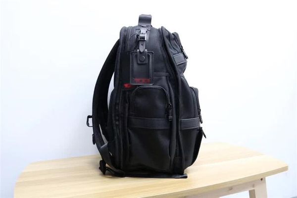 designer-nylon men's business travel backpack large capacity size: height 43 *width 30 *bottom thickness 19
designer-nylon men's business travel backpack large capacity size: height 43 *width 30 *bottom thickness 19