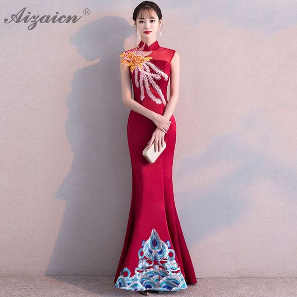 красный mermaid вышивки cheongsam современные невесты вечерние платья ци пао женщины китайский свадебное платье qipao promotion robe ориента, Red
красный mermaid вышивки cheongsam современные невесты вечерние платья ци пао женщины китайский свадебное платье qipao promotion robe ориента, Red