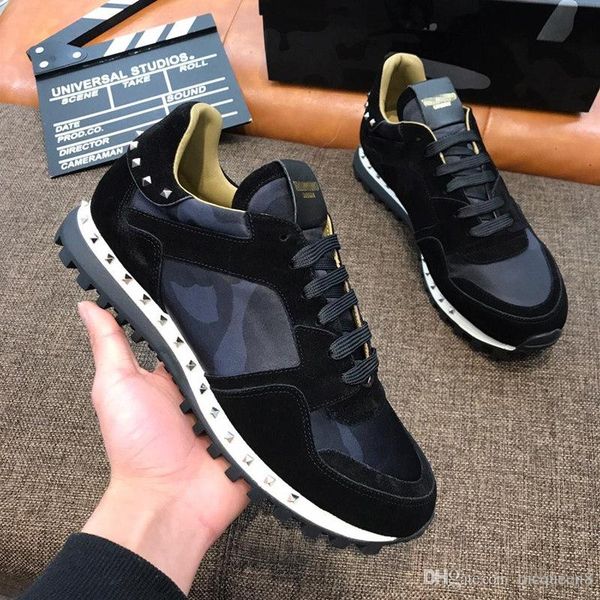 New valentino camo rock runner garavani embelli hed pentagram leather de igner neaker ace hoe men woman hoe with box
New valentino camo rock runner garavani embelli hed pentagram leather de igner neaker ace hoe men woman hoe with box