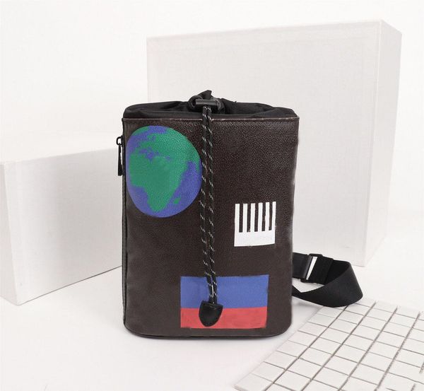 new designer handbags men's and women's crossbody bag brand shopping luxury tote bag leather bag m44629
new designer handbags men's and women's crossbody bag brand shopping luxury tote bag leather bag m44629