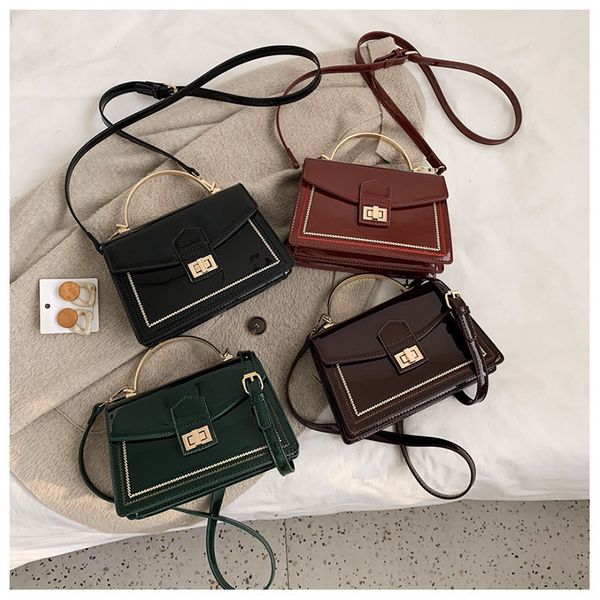 2020 new korean texture wild joker stitch portable small square bag fashion lock crossbody bag
2020 new korean texture wild joker stitch portable small square bag fashion lock crossbody bag