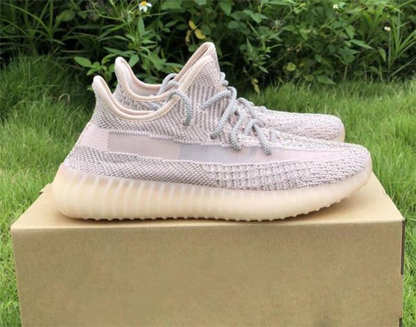 v2 synth reflective fv5666 running trainers men women running shoes sneakers with original box, Blue;gray
v2 synth reflective fv5666 running trainers men women running shoes sneakers with original box, Blue;gray