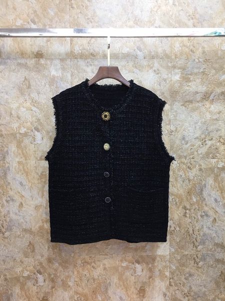 bright new 2019 silk knitted fabric decoration sleeveless waistcoat 1007, Black;white
bright new 2019 silk knitted fabric decoration sleeveless waistcoat 1007, Black;white