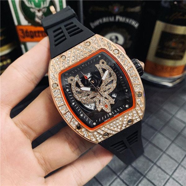 new hot sale mens fashion luxury watch eagle циферблатом алмазный iced out дизайнерские часы кварцевый резиновый ремешок мужчины спорт наруч, Slivery;brown
new hot sale mens fashion luxury watch eagle циферблатом алмазный iced out дизайнерские часы кварцевый резиновый ремешок мужчины спорт наруч, Slivery;brown