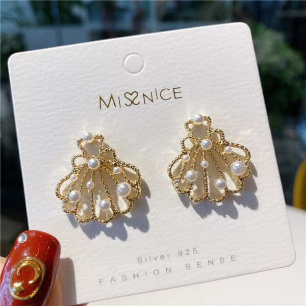 korean style silver pins hollow shell imitation pearl small retro cute stud earrings for women girl fashion jewelry accessories, Golden;silver
korean style silver pins hollow shell imitation pearl small retro cute stud earrings for women girl fashion jewelry accessories, Golden;silver