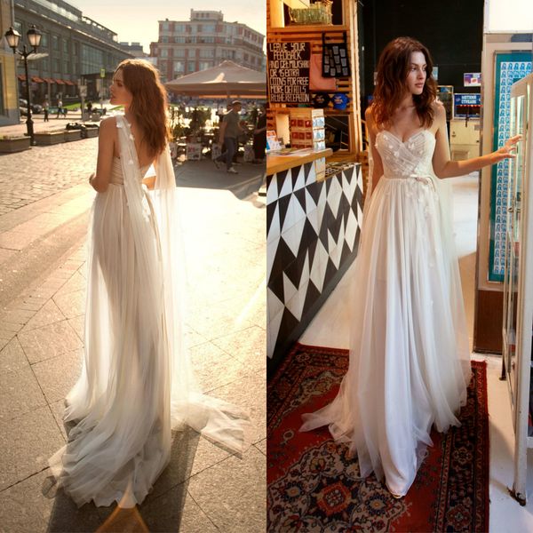 2019 spaghetti beach wedding dresses 3d floral appliques tulle sweep train beaded robe de mariée backless boho bridal gowns with wraps, White
2019 spaghetti beach wedding dresses 3d floral appliques tulle sweep train beaded robe de mariée backless boho bridal gowns with wraps, White