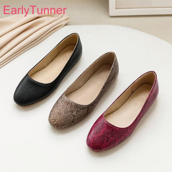 2020 new wine red black casual women flats comfortable round toe ladies shoes plus big small size 30 43 46
2020 new wine red black casual women flats comfortable round toe ladies shoes plus big small size 30 43 46