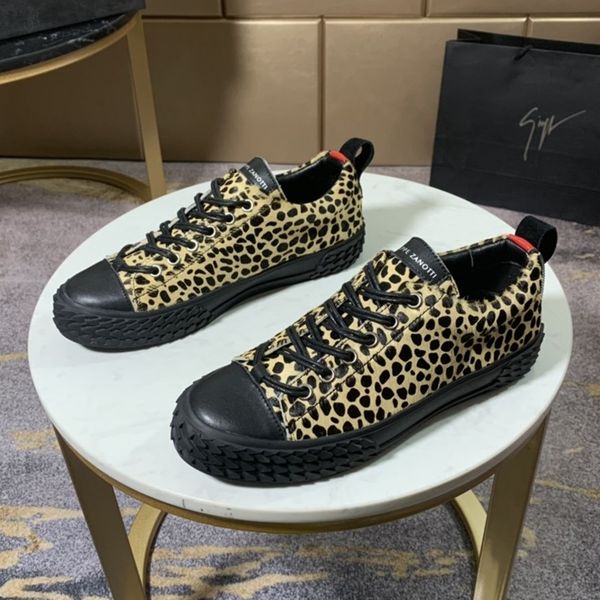 new sports shoes for mens all appropriate popular luxury leather air basketball shoes fashion shoes,with original box,g2, Black
new sports shoes for mens all appropriate popular luxury leather air basketball shoes fashion shoes,with original box,g2, Black