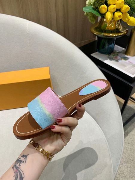 2020 designer womens luxury lock it slippers mix color brown leather summer female brand party slipper fashion casual flip flops with box, Black
2020 designer womens luxury lock it slippers mix color brown leather summer female brand party slipper fashion casual flip flops with box, Black