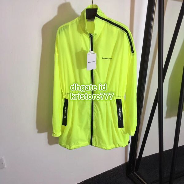 2019 women brand letter ribbon print jacket tand collar zipper regular wide wai ted three color jacket un protection jacket ml
2019 women brand letter ribbon print jacket tand collar zipper regular wide wai ted three color jacket un protection jacket ml