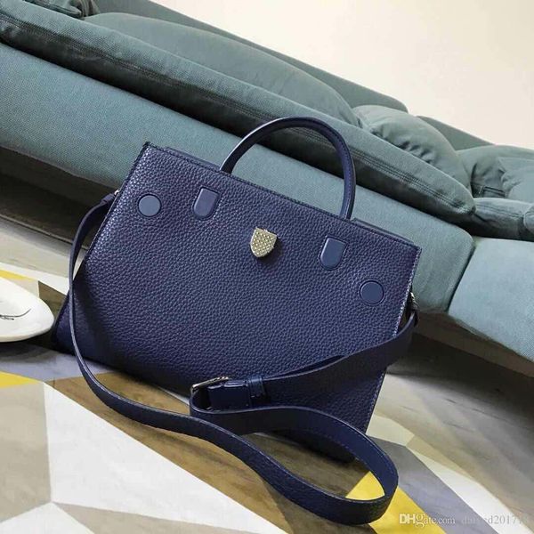 the new european classic luxury style shoulder bag handbag leather soft leather solid metal shield decoration
the new european classic luxury style shoulder bag handbag leather soft leather solid metal shield decoration