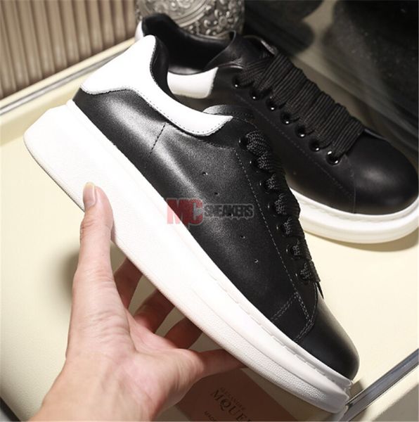 2019 Black Velvet женщин людей Chaussures обуви Красивая платформа вскользь тапки Обувь Кожа Solid Colors платье обувь Размер 36-45
2019 Black Velvet женщин людей Chaussures обуви Красивая платформа вскользь тапки Обувь Кожа Solid Colors платье обувь Размер 36-45