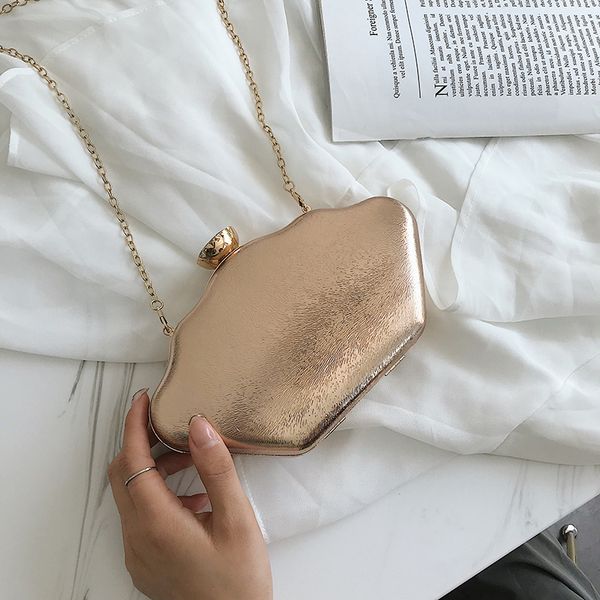 senior sense handbag 2019 new wave korean version of the simple chain messenger bag texture fashion shell evening bag
senior sense handbag 2019 new wave korean version of the simple chain messenger bag texture fashion shell evening bag