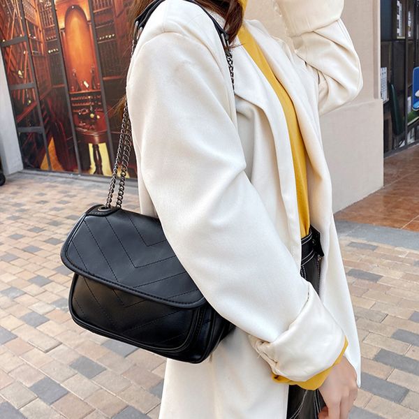 solid color pu leather crossbody bags for women 2020 chain small shoulder messenger bag female handbags and purses
solid color pu leather crossbody bags for women 2020 chain small shoulder messenger bag female handbags and purses
