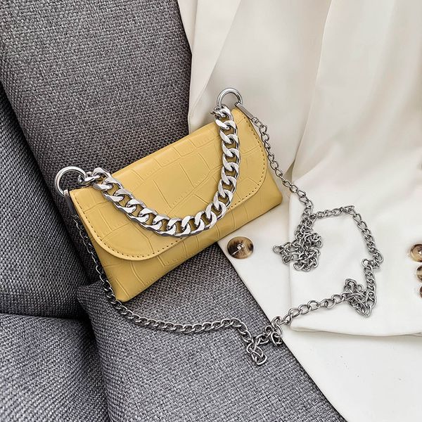 new original design fashion stone grain handbag elegant chain crossbody bag shoulder bag width 19.5cm height 11cm thickness 2cm
new original design fashion stone grain handbag elegant chain crossbody bag shoulder bag width 19.5cm height 11cm thickness 2cm