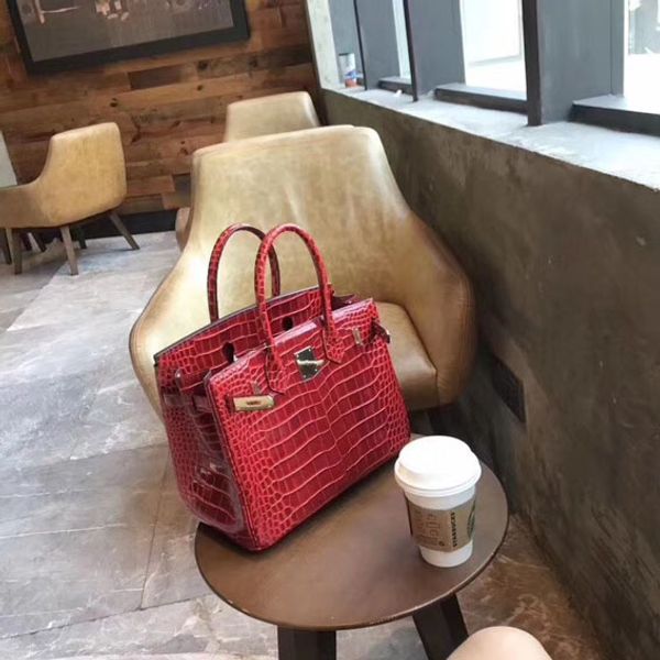 2019 r bag fashion leather crocodile grain bags metal buckle single shoulder bag chain shopping handbag banquet bag
2019 r bag fashion leather crocodile grain bags metal buckle single shoulder bag chain shopping handbag banquet bag
