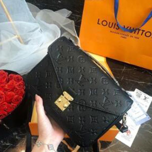 2018 женские сумки через плечо crossbody fashion brand designer luxury hotsale классические маленькие сумки клатч сумка сумки бродяги рюкзак
2018 женские сумки через плечо crossbody fashion brand designer luxury hotsale классические маленькие сумки клатч сумка сумки бродяги рюкзак