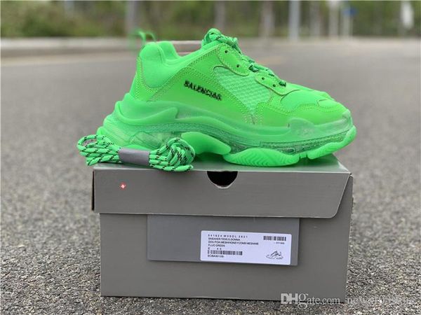 19balenciaga triple neaker triple neon green brand new with original box 
19balenciaga triple neaker triple neon green brand new with original box