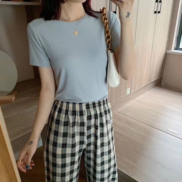 thread 16-color soft short-sleeved ice-cool t-shirt high elastic fabric round neck all-match comfortable mask clothing female, White
thread 16-color soft short-sleeved ice-cool t-shirt high elastic fabric round neck all-match comfortable mask clothing female, White