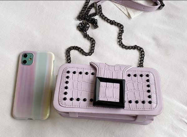 fashion new small bag texture messenger designer female bag 2020 wild buckle rivet chain shoulder messenger bag ing
fashion new small bag texture messenger designer female bag 2020 wild buckle rivet chain shoulder messenger bag ing