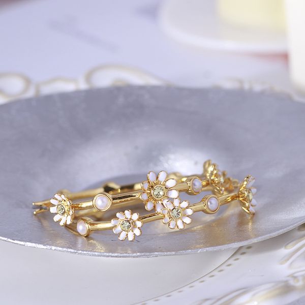 fashion- charm earring with 4cm round style and flowerdesign for women jewelry gift ps6765, Golden
fashion- charm earring with 4cm round style and flowerdesign for women jewelry gift ps6765, Golden