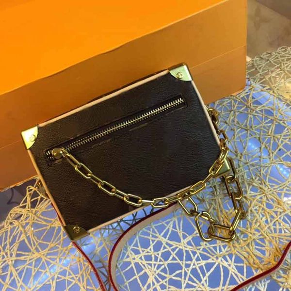 mini soft trunk designer luxury handbag purse ladies bag women fashion totes shoulder crossbody designer l flower bags
mini soft trunk designer luxury handbag purse ladies bag women fashion totes shoulder crossbody designer l flower bags