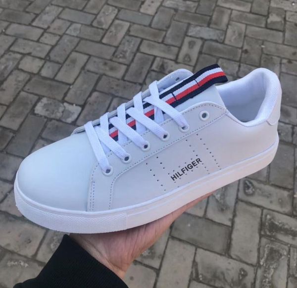 2019 Size 36-44 New Brand Sneakers Loafers Driving Shoes For Men Women Low Cut Lace Up White Black Designers Casual Flat Shoes
2019 Size 36-44 New Brand Sneakers Loafers Driving Shoes For Men Women Low Cut Lace Up White Black Designers Casual Flat Shoes