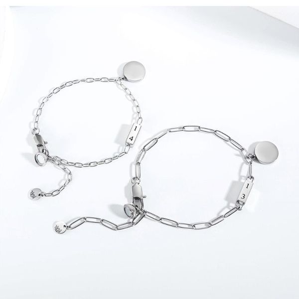 2020 fashion stainless steel round adjustable bracelets for women men charms kpop couple jewelry accessories valentines day gift, Golden;silver
2020 fashion stainless steel round adjustable bracelets for women men charms kpop couple jewelry accessories valentines day gift, Golden;silver